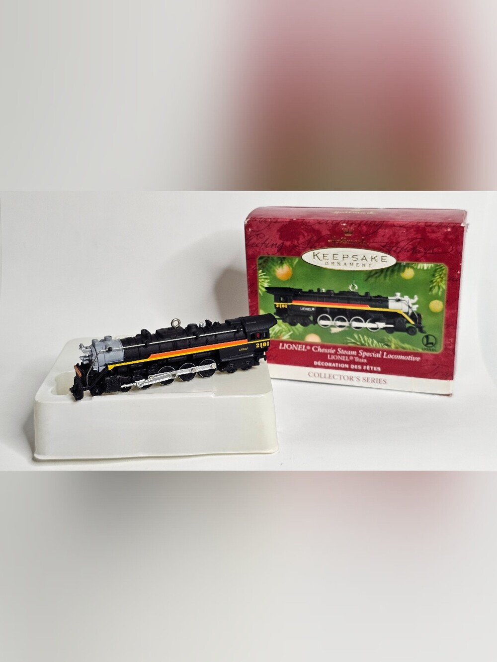 Hallmark Keepsake Ornament 2001 Lionel Chessie Steam Special Locomotive #2101